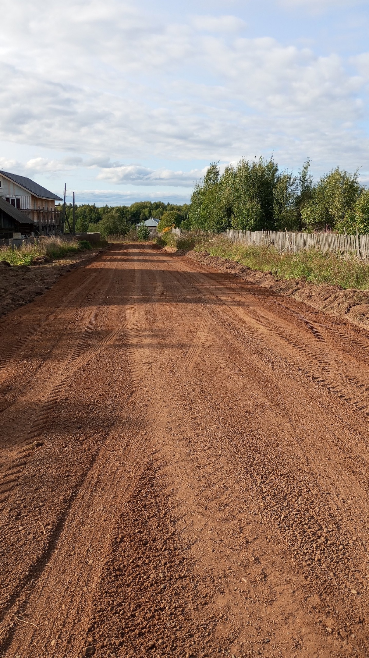 ремонт ул.Школьной (отсыпка песчано-гравийной смесью)ью).